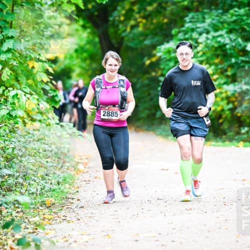 12.10.2025 - Bramfelder Halbmarathon 2025 Dr. Thomas Lammeyer http://msf.ph/oto/9351044 12.10.2025 10:37:24 Laufen 2885 meine-sportfotos.de