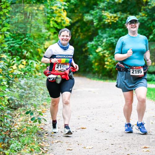 12.10.2025 - Bramfelder Halbmarathon 2025 Dr. Thomas Lammeyer http://msf.ph/oto/9351217 12.10.2025 10:37:58 Laufen 2198, 2195 meine-sportfotos.de