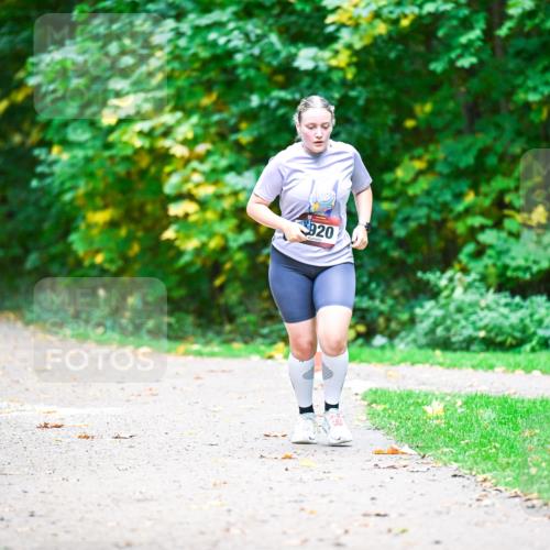 12.10.2025 - Bramfelder Halbmarathon 2025 Dr. Thomas Lammeyer http://msf.ph/oto/9351238 12.10.2025 10:38:21 Laufen 19, 920 meine-sportfotos.de