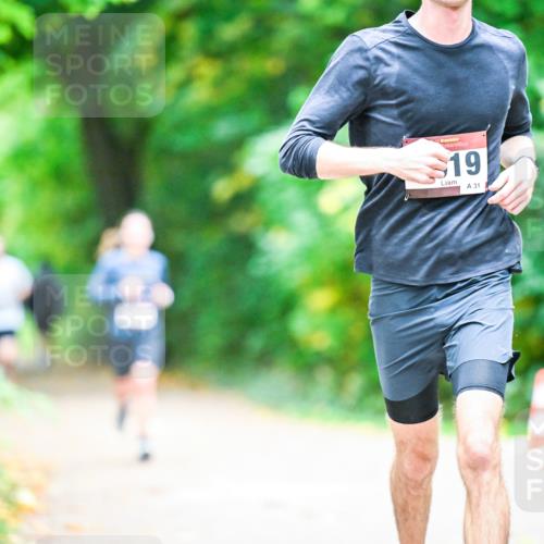 12.10.2025 - Bramfelder Halbmarathon 2025 Dr. Thomas Lammeyer http://msf.ph/oto/9351267 12.10.2025 10:38:26 Laufen 19, 31 meine-sportfotos.de