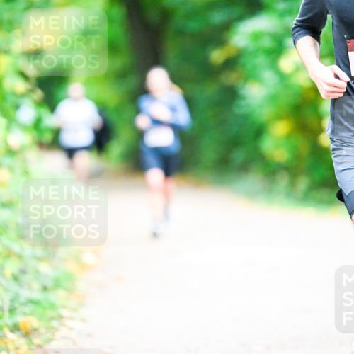 12.10.2025 - Bramfelder Halbmarathon 2025 Dr. Thomas Lammeyer http://msf.ph/oto/9351269 12.10.2025 10:38:26 Laufen 34, 2919, 31 meine-sportfotos.de