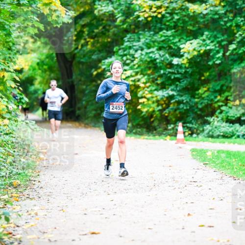 12.10.2025 - Bramfelder Halbmarathon 2025 Dr. Thomas Lammeyer http://msf.ph/oto/9351278 12.10.2025 10:38:29 Laufen 2452 meine-sportfotos.de