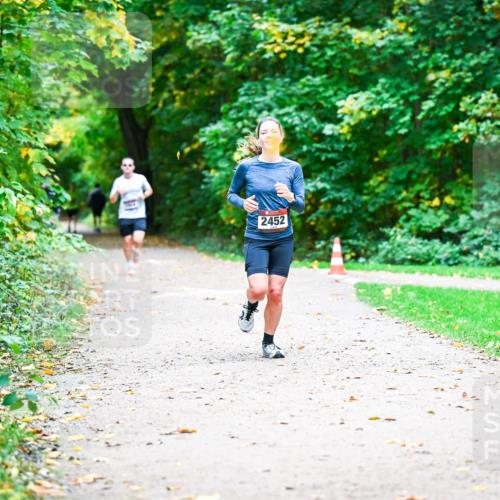 12.10.2025 - Bramfelder Halbmarathon 2025 Dr. Thomas Lammeyer http://msf.ph/oto/9351284 12.10.2025 10:38:30 Laufen 2452 meine-sportfotos.de
