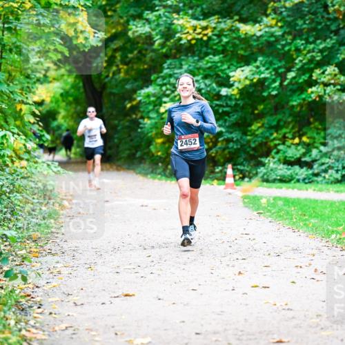 12.10.2025 - Bramfelder Halbmarathon 2025 Dr. Thomas Lammeyer http://msf.ph/oto/9351285 12.10.2025 10:38:30 Laufen 2452 meine-sportfotos.de
