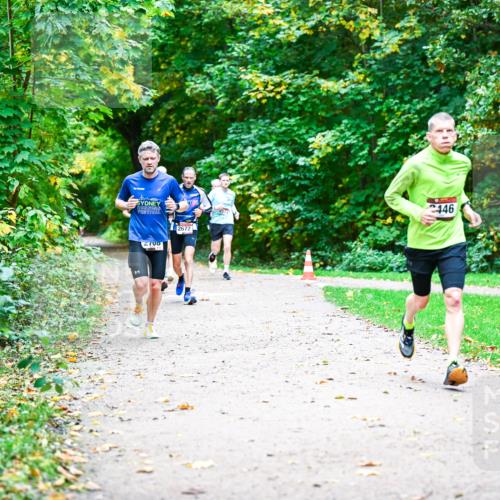 12.10.2025 - Bramfelder Halbmarathon 2025 Dr. Thomas Lammeyer http://msf.ph/oto/9351374 12.10.2025 10:38:46 Laufen 2700, 2672, 446 meine-sportfotos.de
