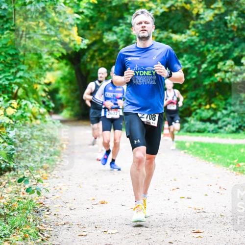 12.10.2025 - Bramfelder Halbmarathon 2025 Dr. Thomas Lammeyer http://msf.ph/oto/9351386 12.10.2025 10:38:49 Laufen 2672, 2708, 1, 813 meine-sportfotos.de