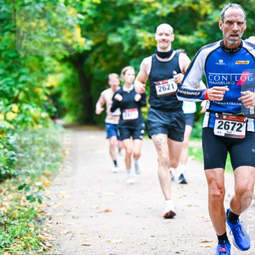 12.10.2025 - Bramfelder Halbmarathon 2025 Dr. Thomas Lammeyer http://msf.ph/oto/9351397 12.10.2025 10:38:51 Laufen 2621, 2672, 6 meine-sportfotos.de