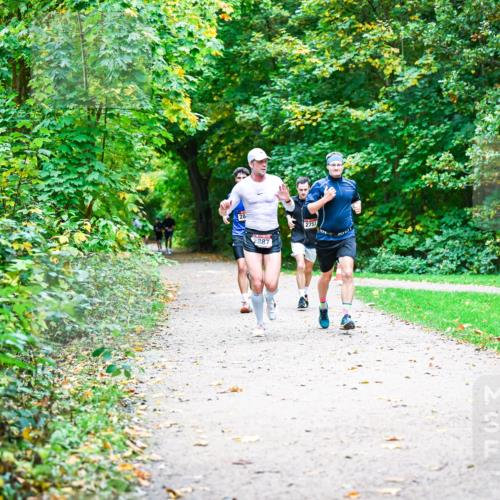 12.10.2025 - Bramfelder Halbmarathon 2025 Dr. Thomas Lammeyer http://msf.ph/oto/9351451 12.10.2025 10:39:08 Laufen 28, 2887, 2753 meine-sportfotos.de