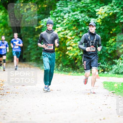 12.10.2025 - Bramfelder Halbmarathon 2025 Dr. Thomas Lammeyer http://msf.ph/oto/9351520 12.10.2025 10:39:24 Laufen 891, 676 meine-sportfotos.de