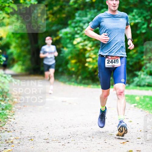 12.10.2025 - Bramfelder Halbmarathon 2025 Dr. Thomas Lammeyer http://msf.ph/oto/9351643 12.10.2025 10:39:52 Laufen 2449 meine-sportfotos.de