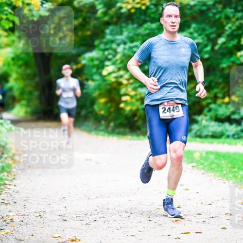 12.10.2025 - Bramfelder Halbmarathon 2025 Dr. Thomas Lammeyer http://msf.ph/oto/9351644 12.10.2025 10:39:52 Laufen 2449 meine-sportfotos.de
