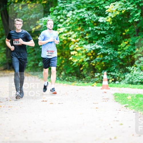 12.10.2025 - Bramfelder Halbmarathon 2025 Dr. Thomas Lammeyer http://msf.ph/oto/9351682 12.10.2025 10:40:05 Laufen 293, 2465 meine-sportfotos.de