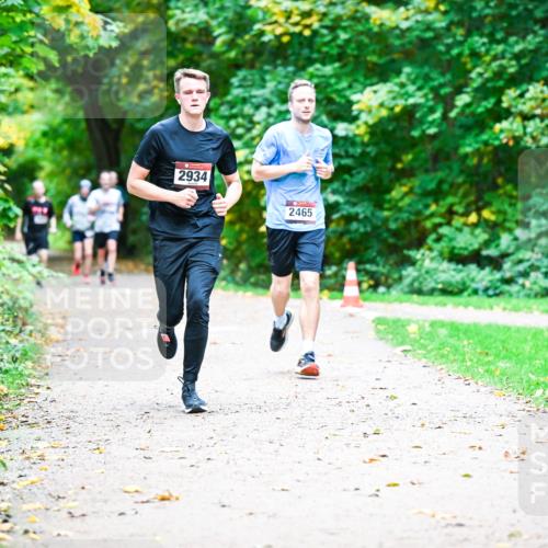 12.10.2025 - Bramfelder Halbmarathon 2025 Dr. Thomas Lammeyer http://msf.ph/oto/9351702 12.10.2025 10:40:08 Laufen 2934, 2465 meine-sportfotos.de