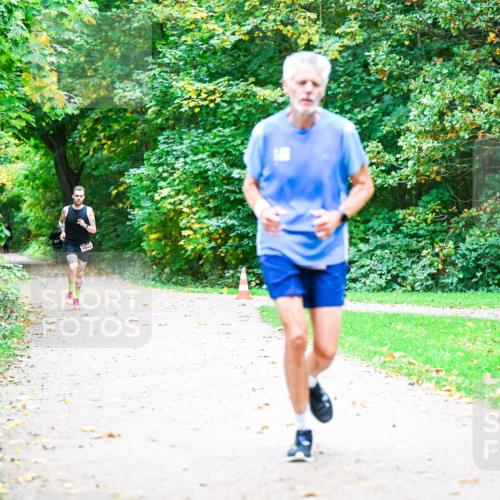12.10.2025 - Bramfelder Halbmarathon 2025 Dr. Thomas Lammeyer http://msf.ph/oto/9351901 12.10.2025 10:41:03 Laufen 2023 meine-sportfotos.de