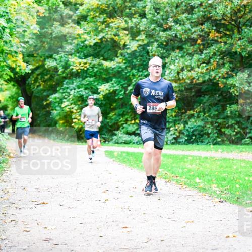 12.10.2025 - Bramfelder Halbmarathon 2025 Dr. Thomas Lammeyer http://msf.ph/oto/9351964 12.10.2025 10:41:26 Laufen 2942, 285 meine-sportfotos.de
