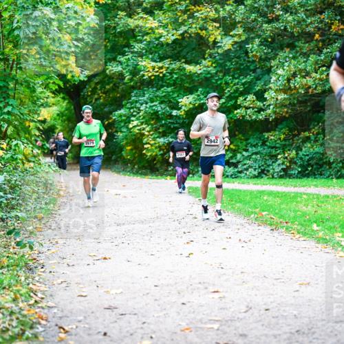 12.10.2025 - Bramfelder Halbmarathon 2025 Dr. Thomas Lammeyer http://msf.ph/oto/9351968 12.10.2025 10:41:27 Laufen 2979, 2461, 2942, 285 meine-sportfotos.de