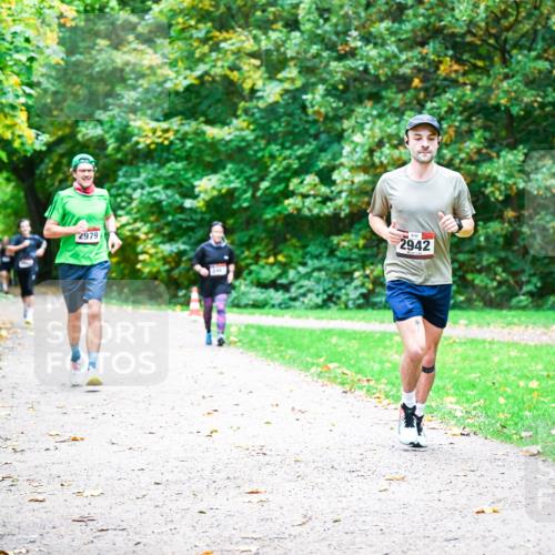 12.10.2025 - Bramfelder Halbmarathon 2025 Dr. Thomas Lammeyer http://msf.ph/oto/9351980 12.10.2025 10:41:29 Laufen 2979, 862, 2942 meine-sportfotos.de