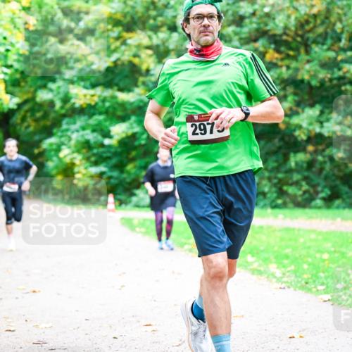 12.10.2025 - Bramfelder Halbmarathon 2025 Dr. Thomas Lammeyer http://msf.ph/oto/9351994 12.10.2025 10:41:32 Laufen 2973 meine-sportfotos.de