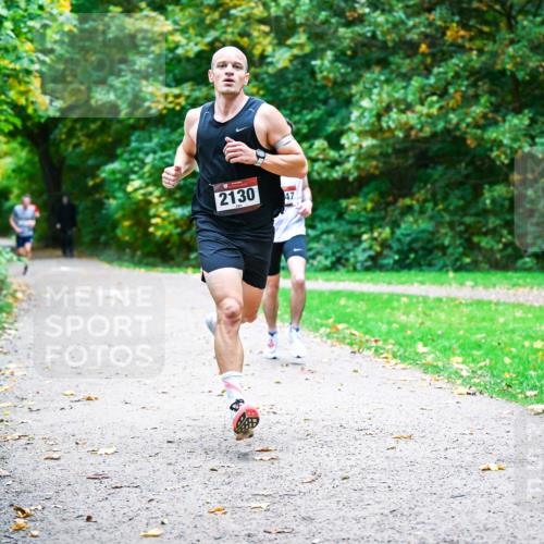 12.10.2025 - Bramfelder Halbmarathon 2025 Dr. Thomas Lammeyer http://msf.ph/oto/9352023 12.10.2025 10:41:39 Laufen 2130, 47 meine-sportfotos.de