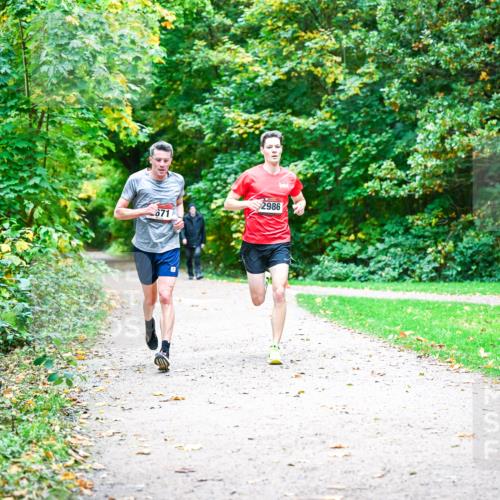 12.10.2025 - Bramfelder Halbmarathon 2025 Dr. Thomas Lammeyer http://msf.ph/oto/9352055 12.10.2025 10:41:46 Laufen 2986, 071 meine-sportfotos.de