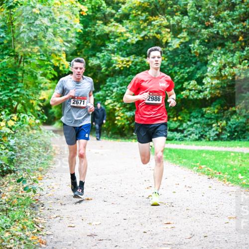 12.10.2025 - Bramfelder Halbmarathon 2025 Dr. Thomas Lammeyer http://msf.ph/oto/9352060 12.10.2025 10:41:46 Laufen 2986, 2671 meine-sportfotos.de