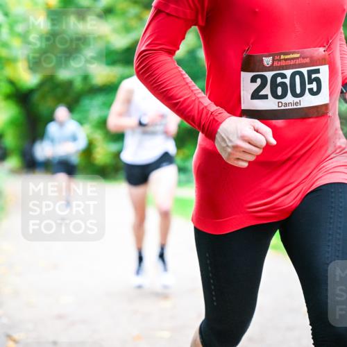 12.10.2025 - Bramfelder Halbmarathon 2025 Dr. Thomas Lammeyer http://msf.ph/oto/9352162 12.10.2025 10:42:27 Laufen 34, 2605 meine-sportfotos.de