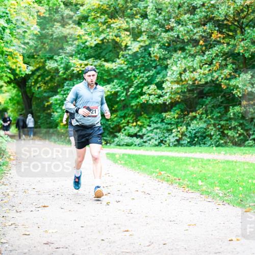 12.10.2025 - Bramfelder Halbmarathon 2025 Dr. Thomas Lammeyer http://msf.ph/oto/9352169 12.10.2025 10:42:29 Laufen  meine-sportfotos.de