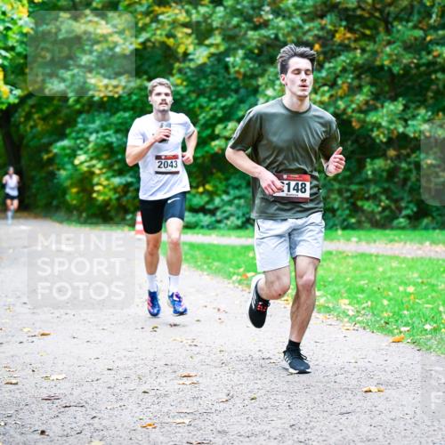 12.10.2025 - Bramfelder Halbmarathon 2025 Dr. Thomas Lammeyer http://msf.ph/oto/9352237 12.10.2025 10:42:46 Laufen 2043, 148 meine-sportfotos.de