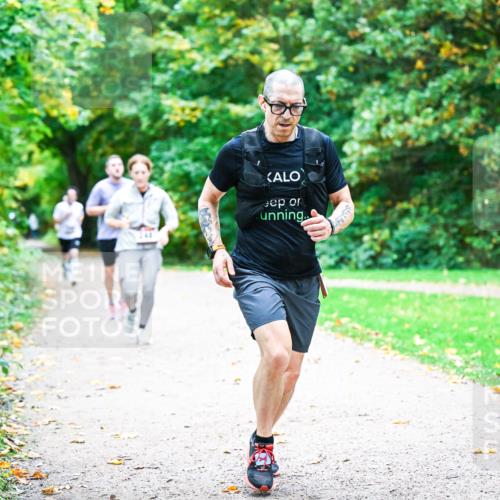 12.10.2025 - Bramfelder Halbmarathon 2025 Dr. Thomas Lammeyer http://msf.ph/oto/9352323 12.10.2025 10:43:10 Laufen  meine-sportfotos.de