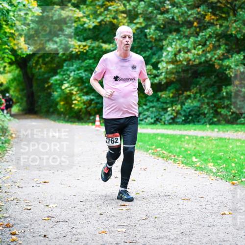 12.10.2025 - Bramfelder Halbmarathon 2025 Dr. Thomas Lammeyer http://msf.ph/oto/9352358 12.10.2025 10:43:18 Laufen 2762 meine-sportfotos.de