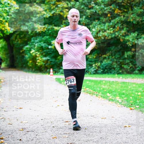 12.10.2025 - Bramfelder Halbmarathon 2025 Dr. Thomas Lammeyer http://msf.ph/oto/9352360 12.10.2025 10:43:18 Laufen 2762 meine-sportfotos.de