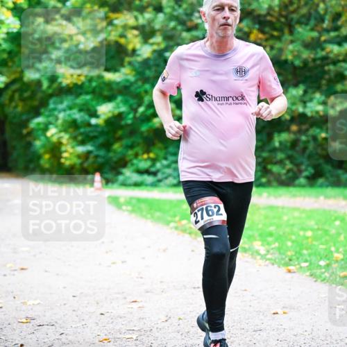 12.10.2025 - Bramfelder Halbmarathon 2025 Dr. Thomas Lammeyer http://msf.ph/oto/9352364 12.10.2025 10:43:19 Laufen 2762 meine-sportfotos.de