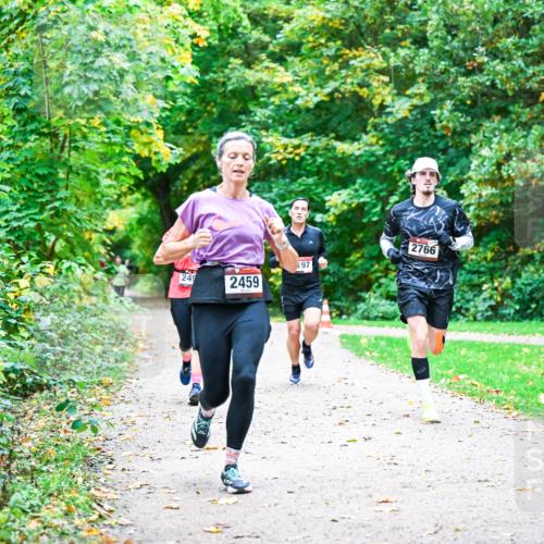 12.10.2025 - Bramfelder Halbmarathon 2025 Dr. Thomas Lammeyer http://msf.ph/oto/9352381 12.10.2025 10:43:29 Laufen 249, 2459, 197, 2766 meine-sportfotos.de