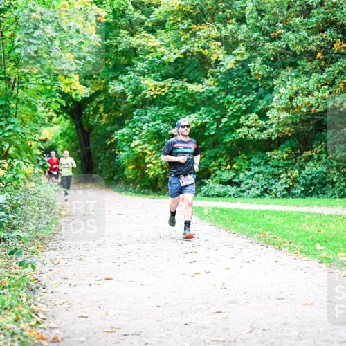 12.10.2025 - Bramfelder Halbmarathon 2025 Dr. Thomas Lammeyer http://msf.ph/oto/9352402 12.10.2025 10:43:33 Laufen  meine-sportfotos.de