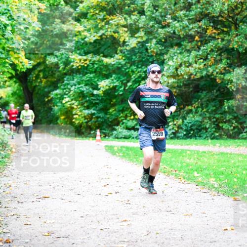 12.10.2025 - Bramfelder Halbmarathon 2025 Dr. Thomas Lammeyer http://msf.ph/oto/9352410 12.10.2025 10:43:35 Laufen 2559 meine-sportfotos.de