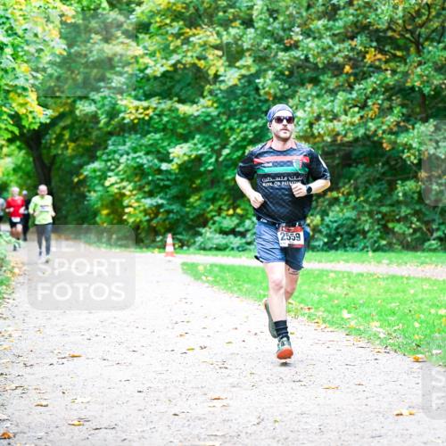 12.10.2025 - Bramfelder Halbmarathon 2025 Dr. Thomas Lammeyer http://msf.ph/oto/9352411 12.10.2025 10:43:35 Laufen 2559 meine-sportfotos.de