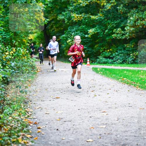 12.10.2025 - Bramfelder Halbmarathon 2025 Dr. Thomas Lammeyer http://msf.ph/oto/9352512 12.10.2025 10:43:56 Laufen 83 meine-sportfotos.de