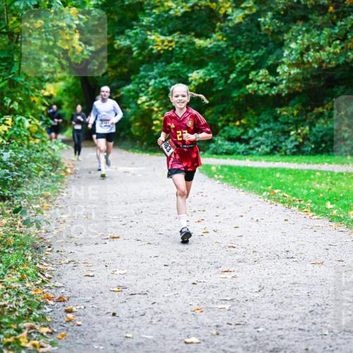 12.10.2025 - Bramfelder Halbmarathon 2025 Dr. Thomas Lammeyer http://msf.ph/oto/9352515 12.10.2025 10:43:57 Laufen 22, 183 meine-sportfotos.de