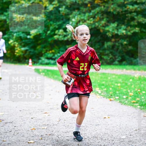 12.10.2025 - Bramfelder Halbmarathon 2025 Dr. Thomas Lammeyer http://msf.ph/oto/9352523 12.10.2025 10:43:58 Laufen 22 meine-sportfotos.de