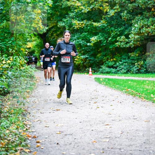 12.10.2025 - Bramfelder Halbmarathon 2025 Dr. Thomas Lammeyer http://msf.ph/oto/9352549 12.10.2025 10:44:04 Laufen 2692, 2511 meine-sportfotos.de