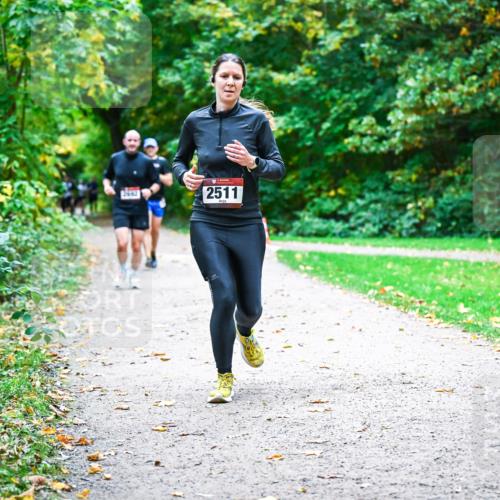 12.10.2025 - Bramfelder Halbmarathon 2025 Dr. Thomas Lammeyer http://msf.ph/oto/9352557 12.10.2025 10:44:05 Laufen 2511 meine-sportfotos.de