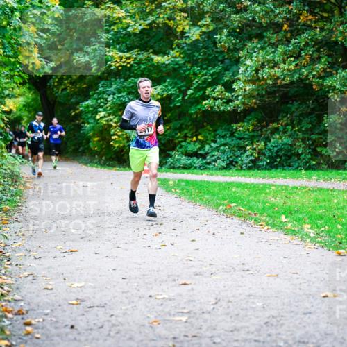 12.10.2025 - Bramfelder Halbmarathon 2025 Dr. Thomas Lammeyer http://msf.ph/oto/9352589 12.10.2025 10:44:12 Laufen  meine-sportfotos.de