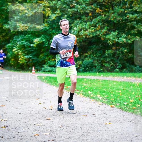 12.10.2025 - Bramfelder Halbmarathon 2025 Dr. Thomas Lammeyer http://msf.ph/oto/9352598 12.10.2025 10:44:13 Laufen 2417 meine-sportfotos.de