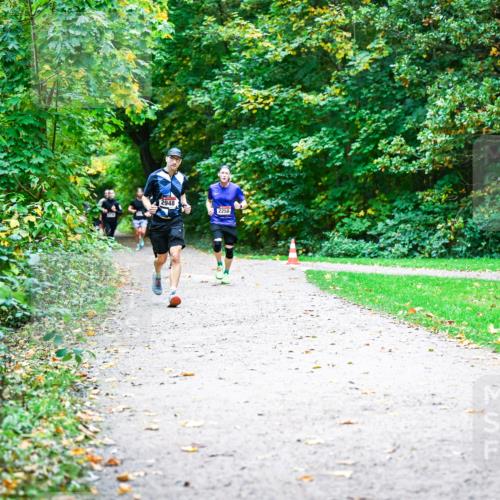 12.10.2025 - Bramfelder Halbmarathon 2025 Dr. Thomas Lammeyer http://msf.ph/oto/9352605 12.10.2025 10:44:15 Laufen 2948, 2258 meine-sportfotos.de