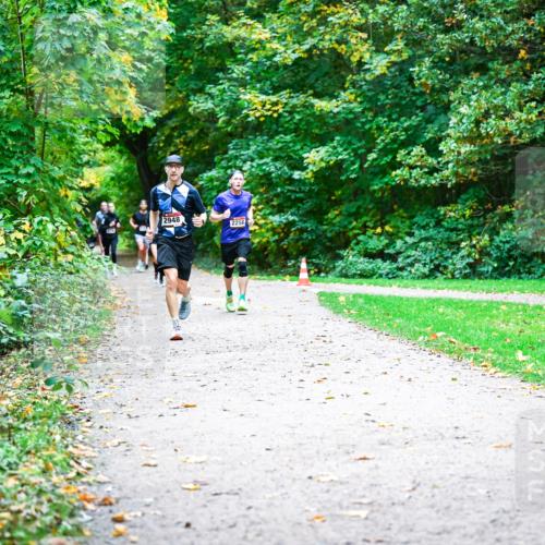 12.10.2025 - Bramfelder Halbmarathon 2025 Dr. Thomas Lammeyer http://msf.ph/oto/9352608 12.10.2025 10:44:16 Laufen 2948, 2258 meine-sportfotos.de