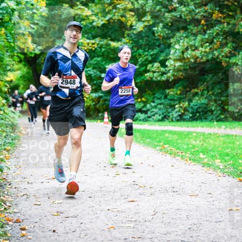 12.10.2025 - Bramfelder Halbmarathon 2025 Dr. Thomas Lammeyer http://msf.ph/oto/9352624 12.10.2025 10:44:18 Laufen 2948, 8, 51, 2258 meine-sportfotos.de