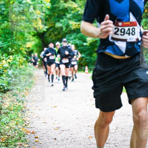 12.10.2025 - Bramfelder Halbmarathon 2025 Dr. Thomas Lammeyer http://msf.ph/oto/9352633 12.10.2025 10:44:20 Laufen 2948 meine-sportfotos.de