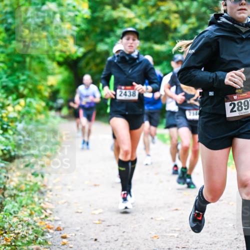 12.10.2025 - Bramfelder Halbmarathon 2025 Dr. Thomas Lammeyer http://msf.ph/oto/9352651 12.10.2025 10:44:23 Laufen 2438, 2897 meine-sportfotos.de