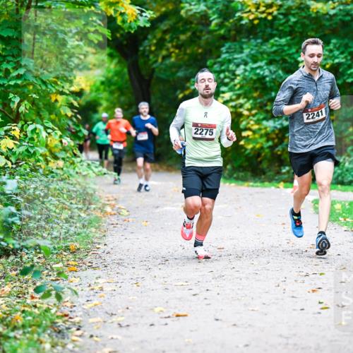 12.10.2025 - Bramfelder Halbmarathon 2025 Dr. Thomas Lammeyer http://msf.ph/oto/9352706 12.10.2025 10:44:34 Laufen 80, 00, 50, 2275, 2241 meine-sportfotos.de