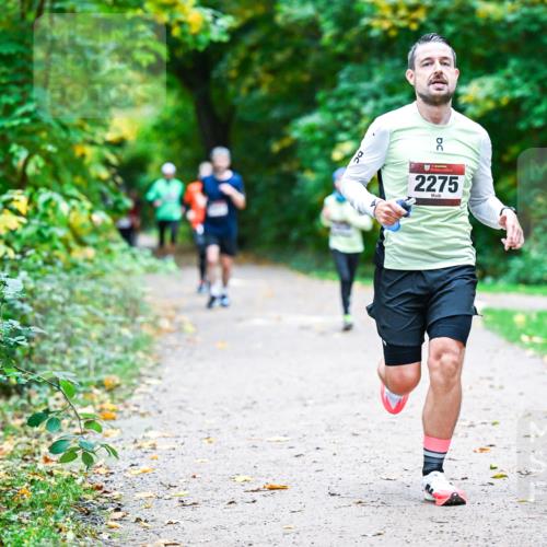 12.10.2025 - Bramfelder Halbmarathon 2025 Dr. Thomas Lammeyer http://msf.ph/oto/9352716 12.10.2025 10:44:36 Laufen 2275, 2241 meine-sportfotos.de